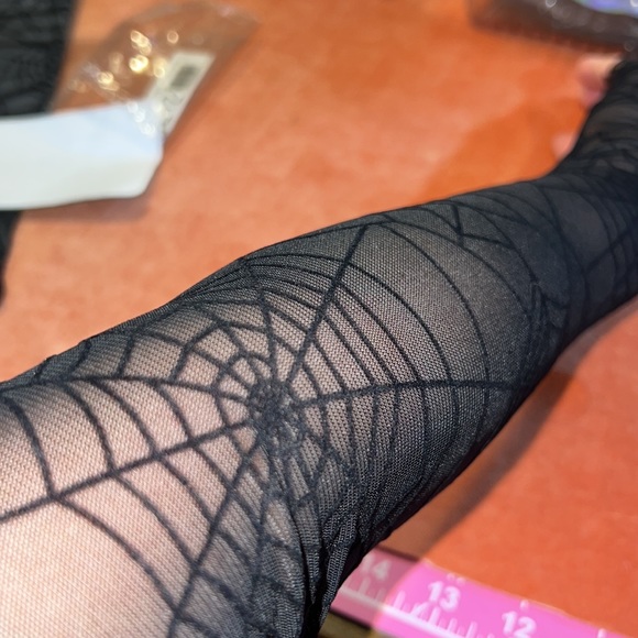 NWT Black Spider Arm warmers - Picture 5 of 9